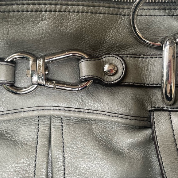 B Makowsky Grey leather Satchel Nickel Hardware Buckle Detail. Great condition - Picture 3 of 9